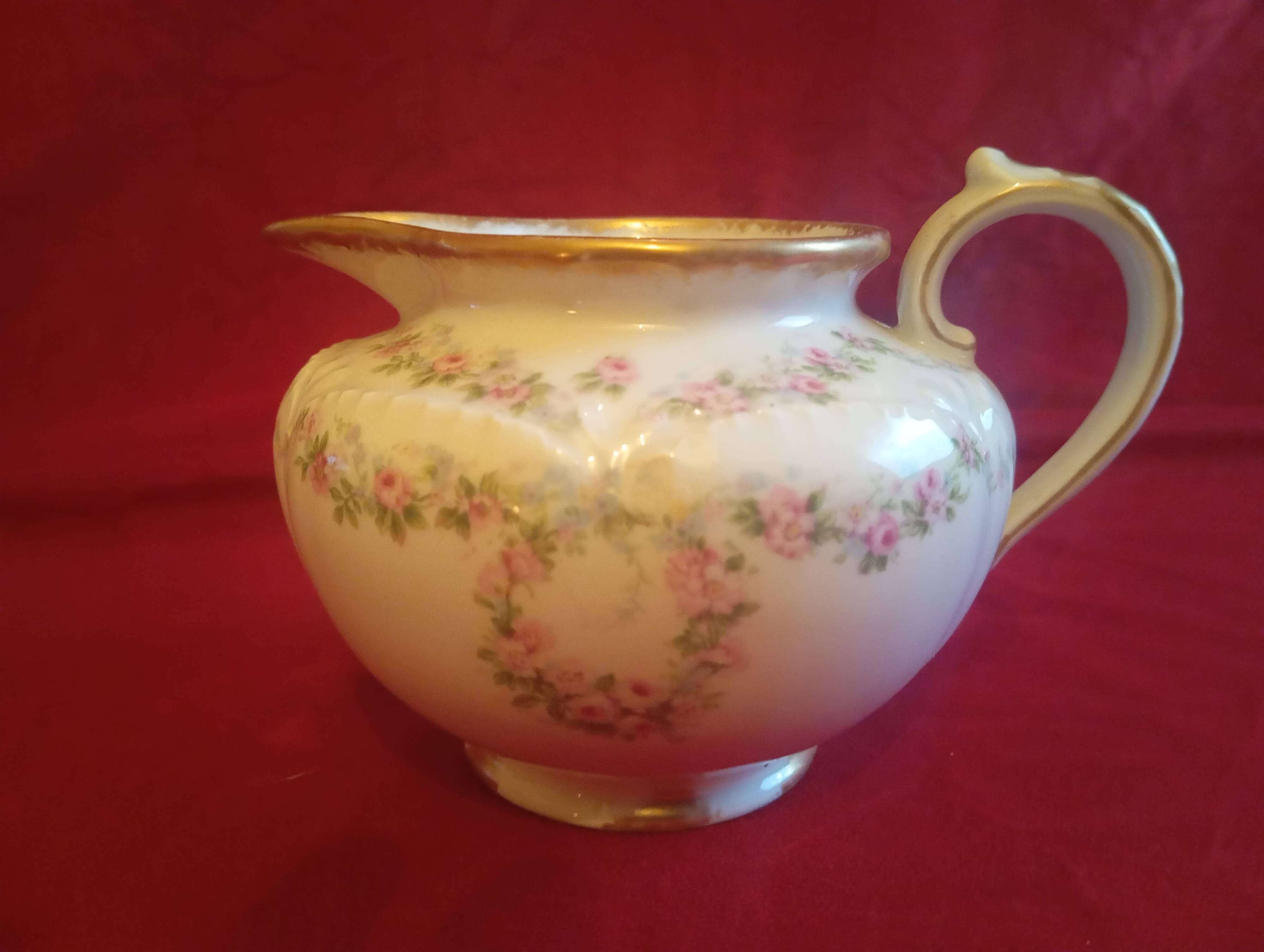 GDA porcelain milk jug (Limoges)