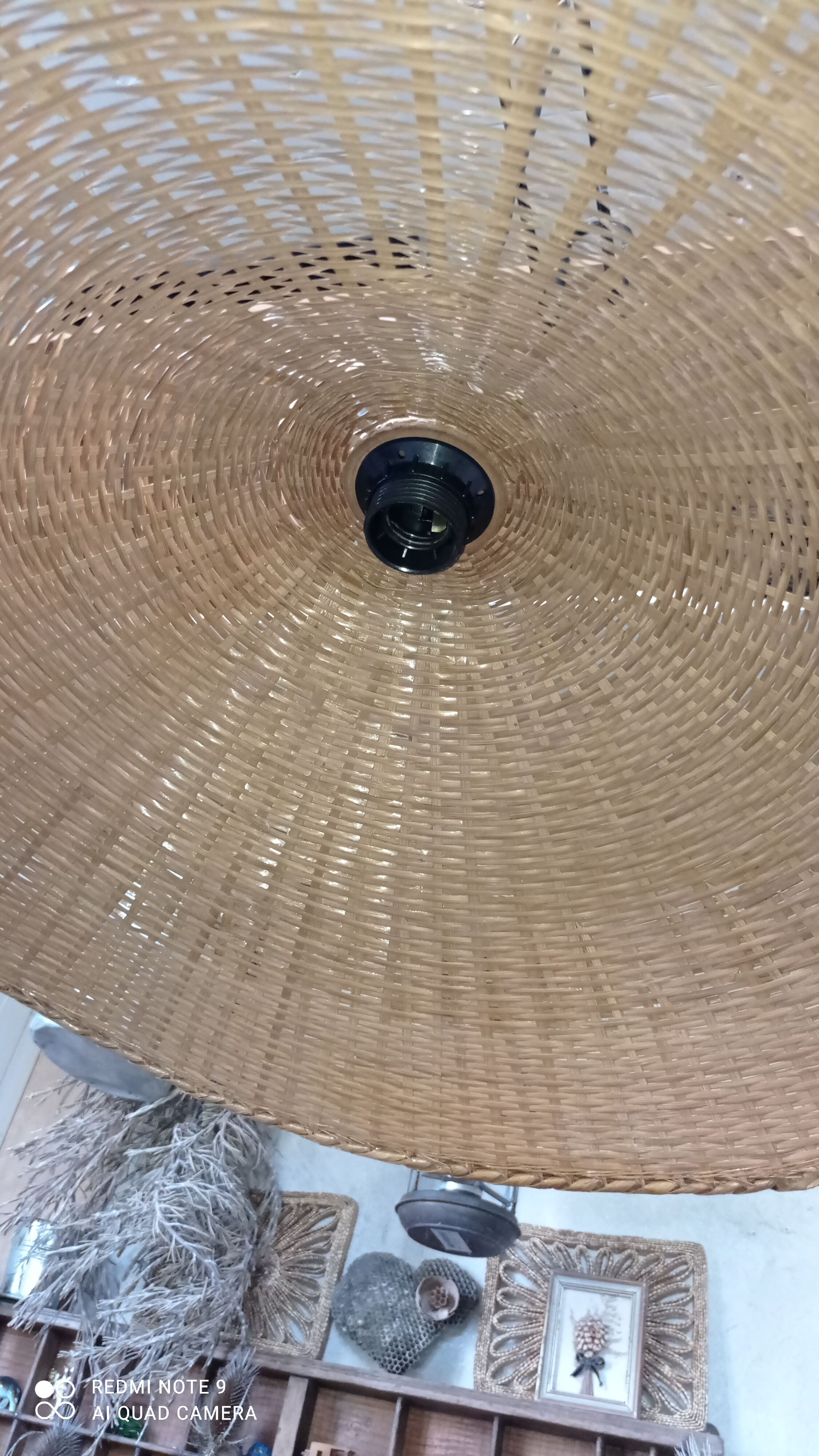 Rattan suspension