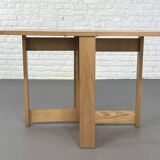 Folding and modular dining table
