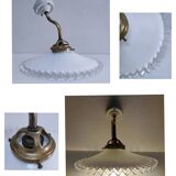 Applique en opaline, bronze, laiton et porcelaine, début XXème