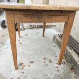 Farm table