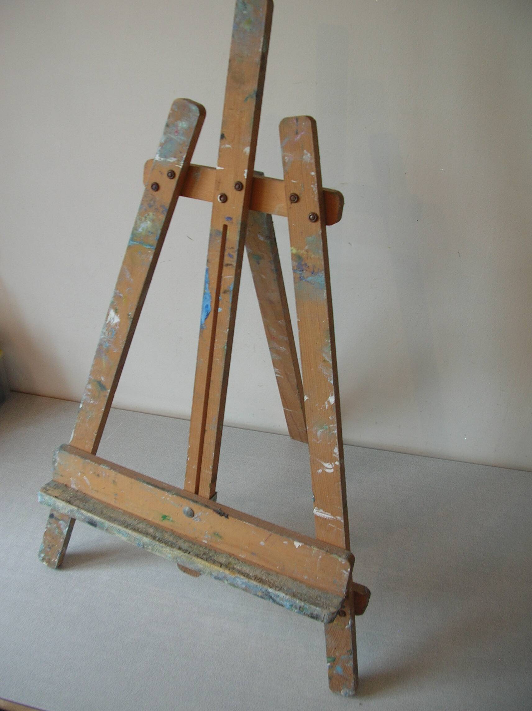 Old artist painter easel painting board holder wooden canvas 66 cm
