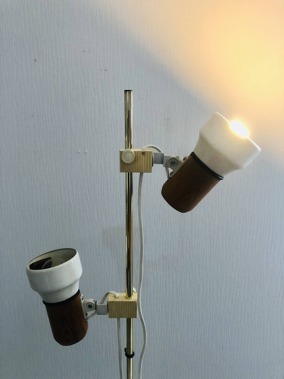 Vintage adjustable floor lamp by Vrieland design, circa 70's/80's