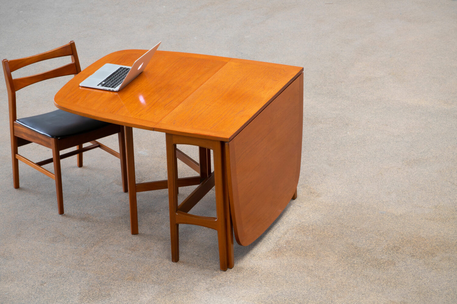 Table scandinave vintage 1960