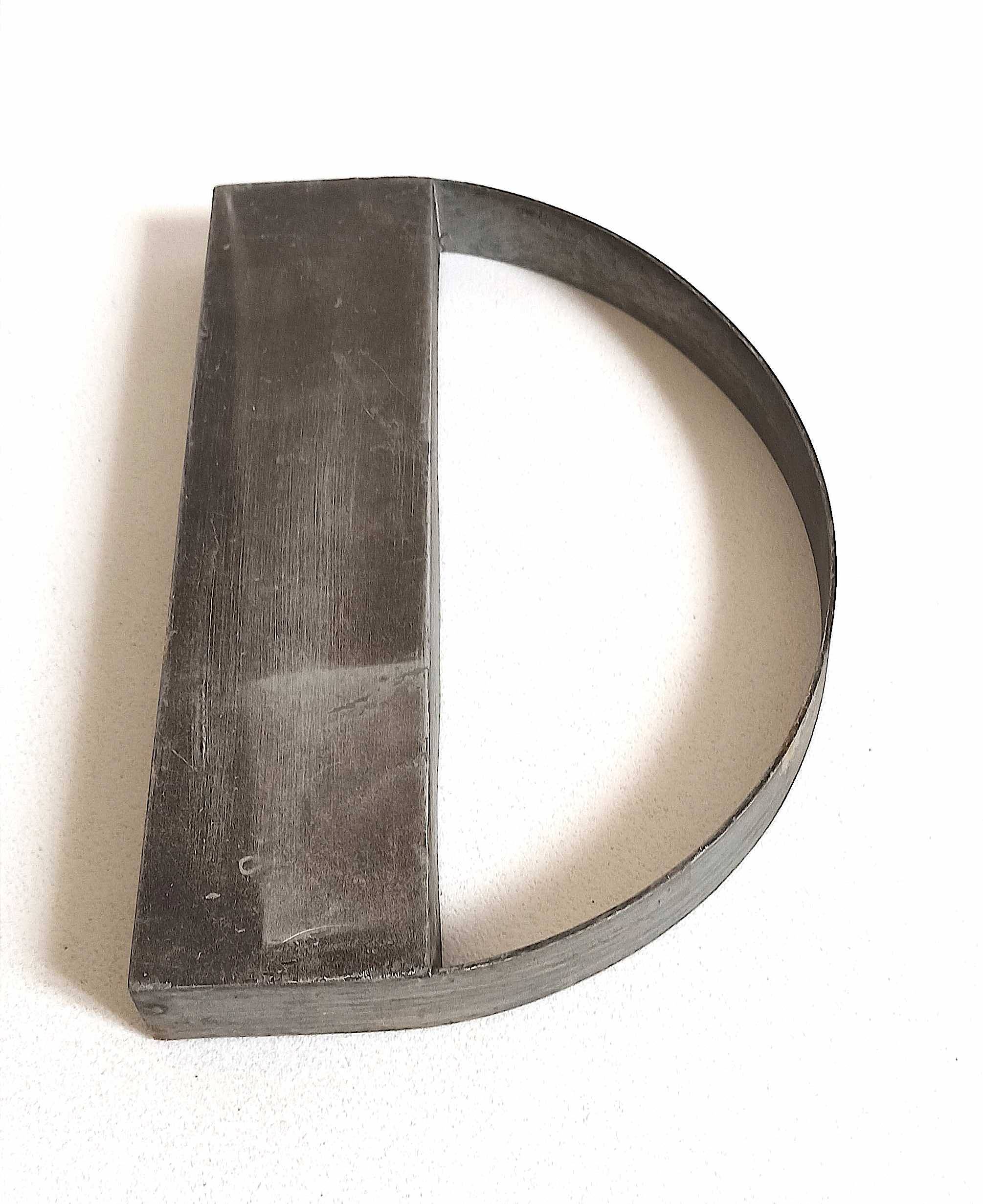 Metal letter D 1930s Height 25 cm