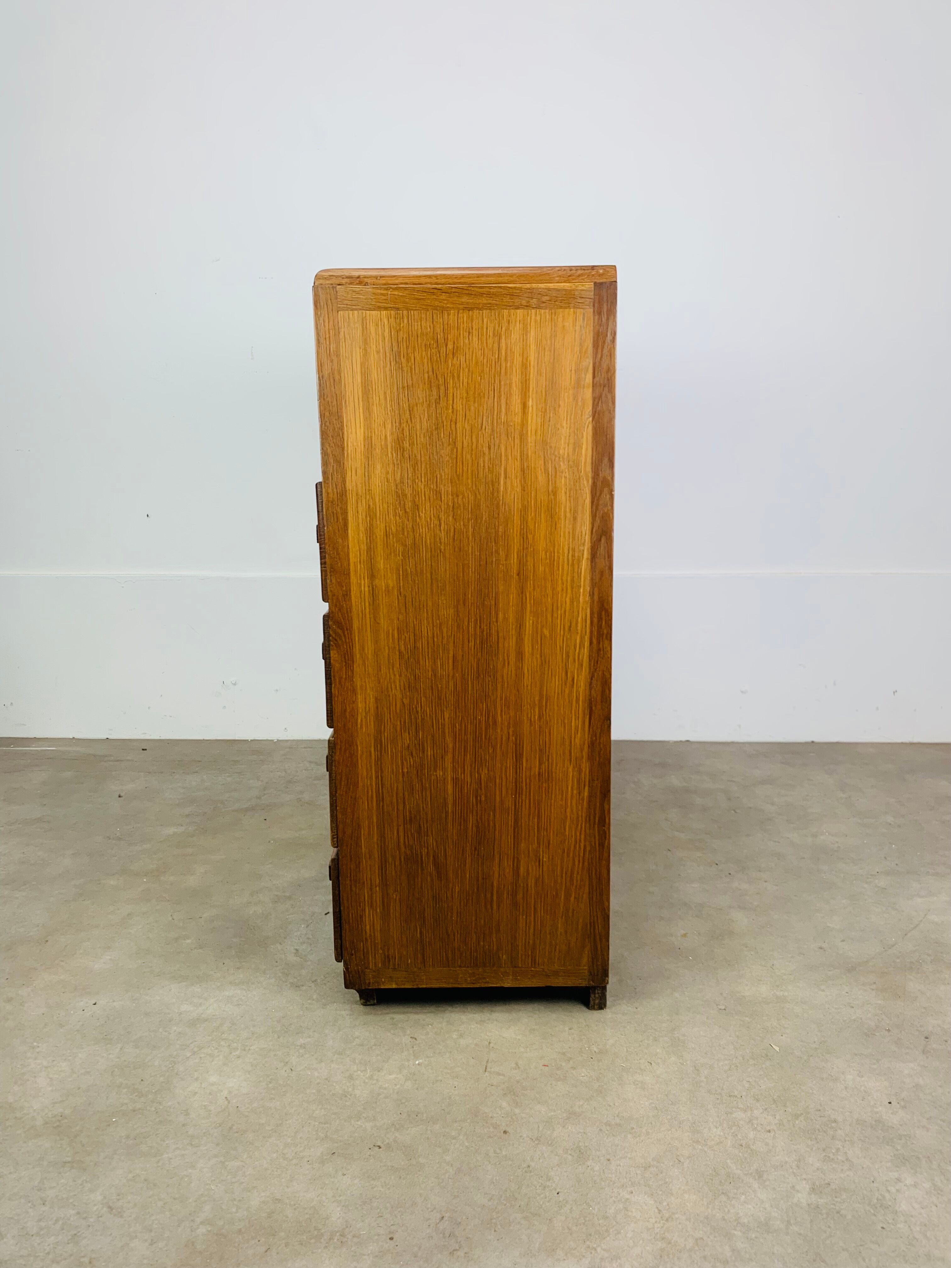 Art Deco work cabinet with drawers, in oak, chest of drawers format.