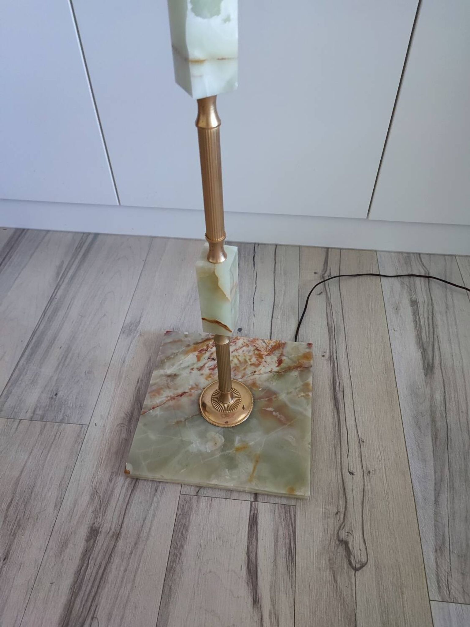 Lampadaire italien onyx et laiton