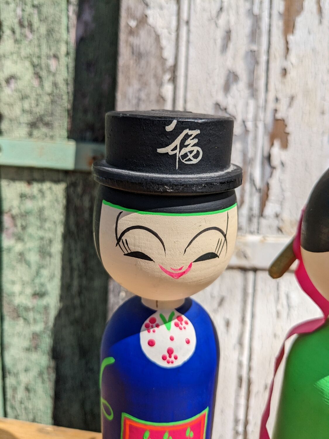 Kokeshi doll as a couple