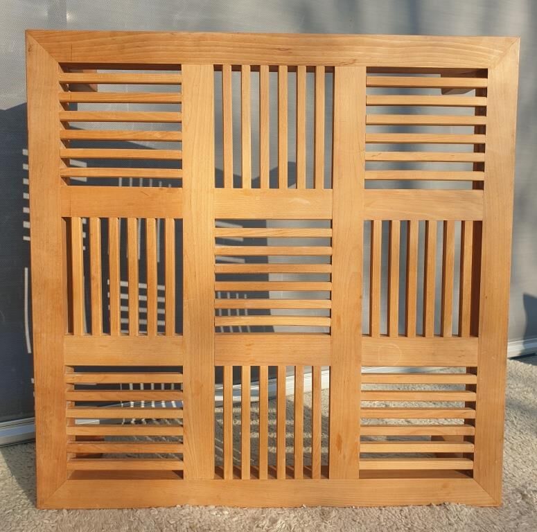 Coffee table 9 openwork checkerboards in solid beech