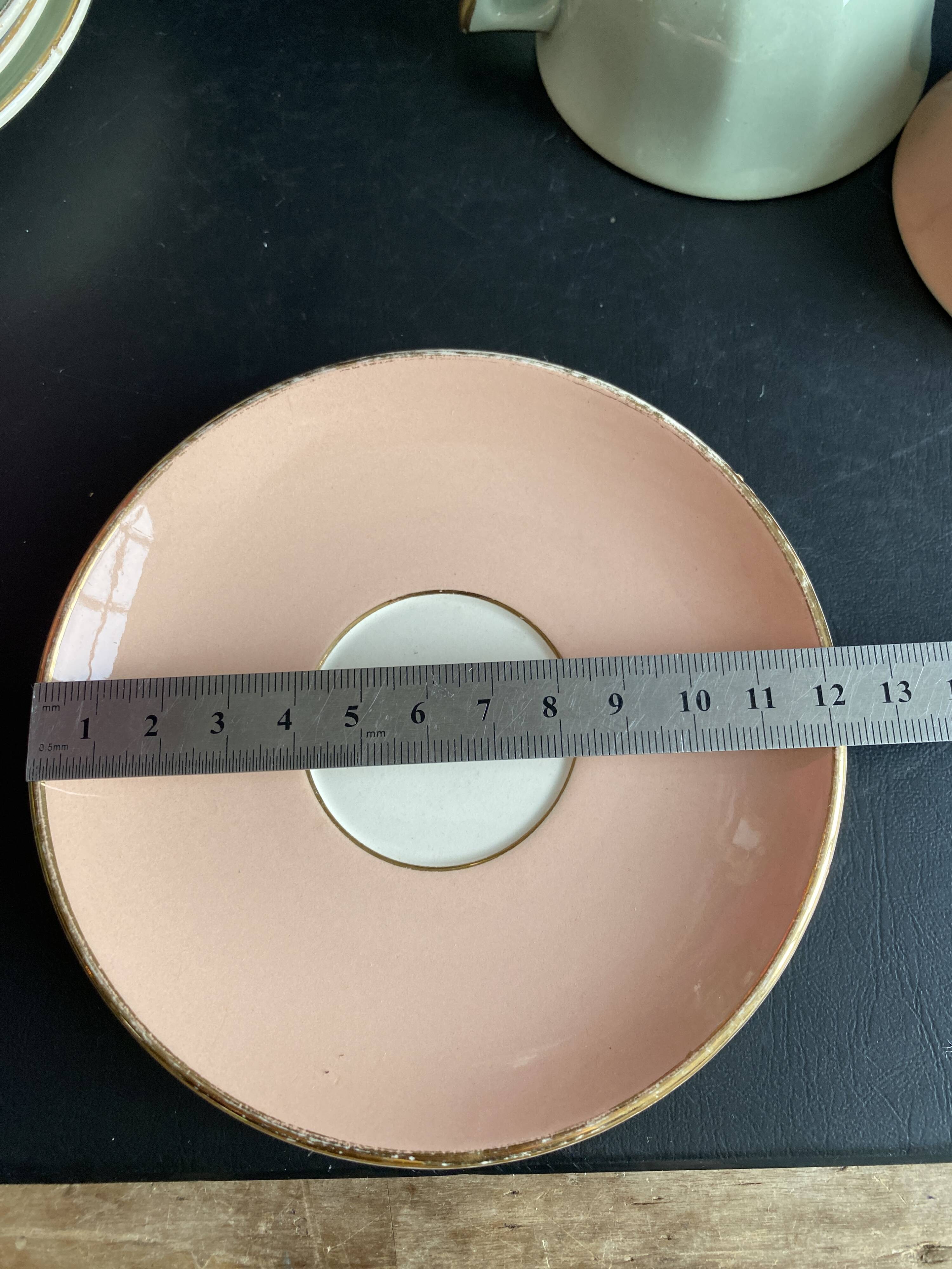 Set of 4 Villeroy & Boch Vintage 50s Cups and Saucers - Pastel & Gold