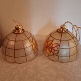 Pair of mother-of-pearl suspensions