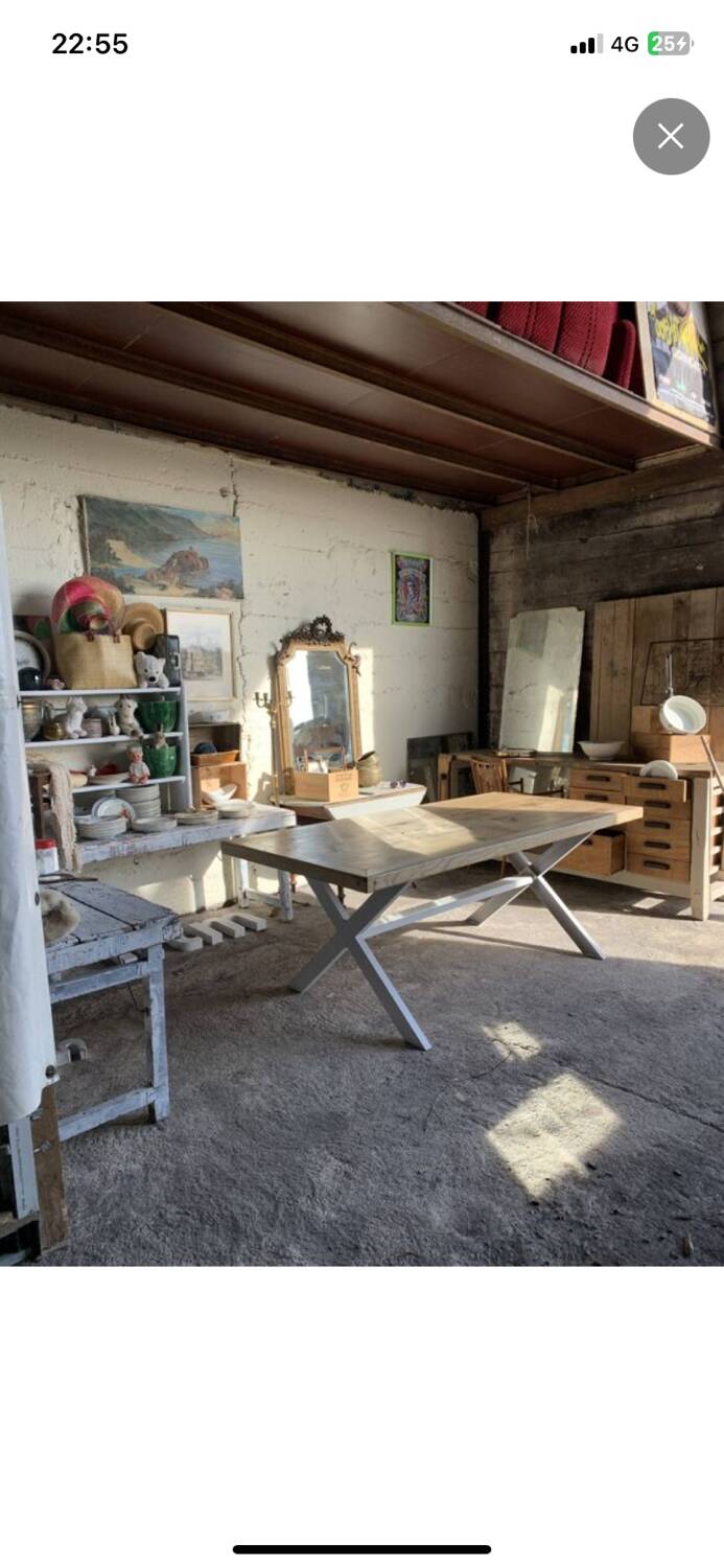 Dining table for 6-8 people