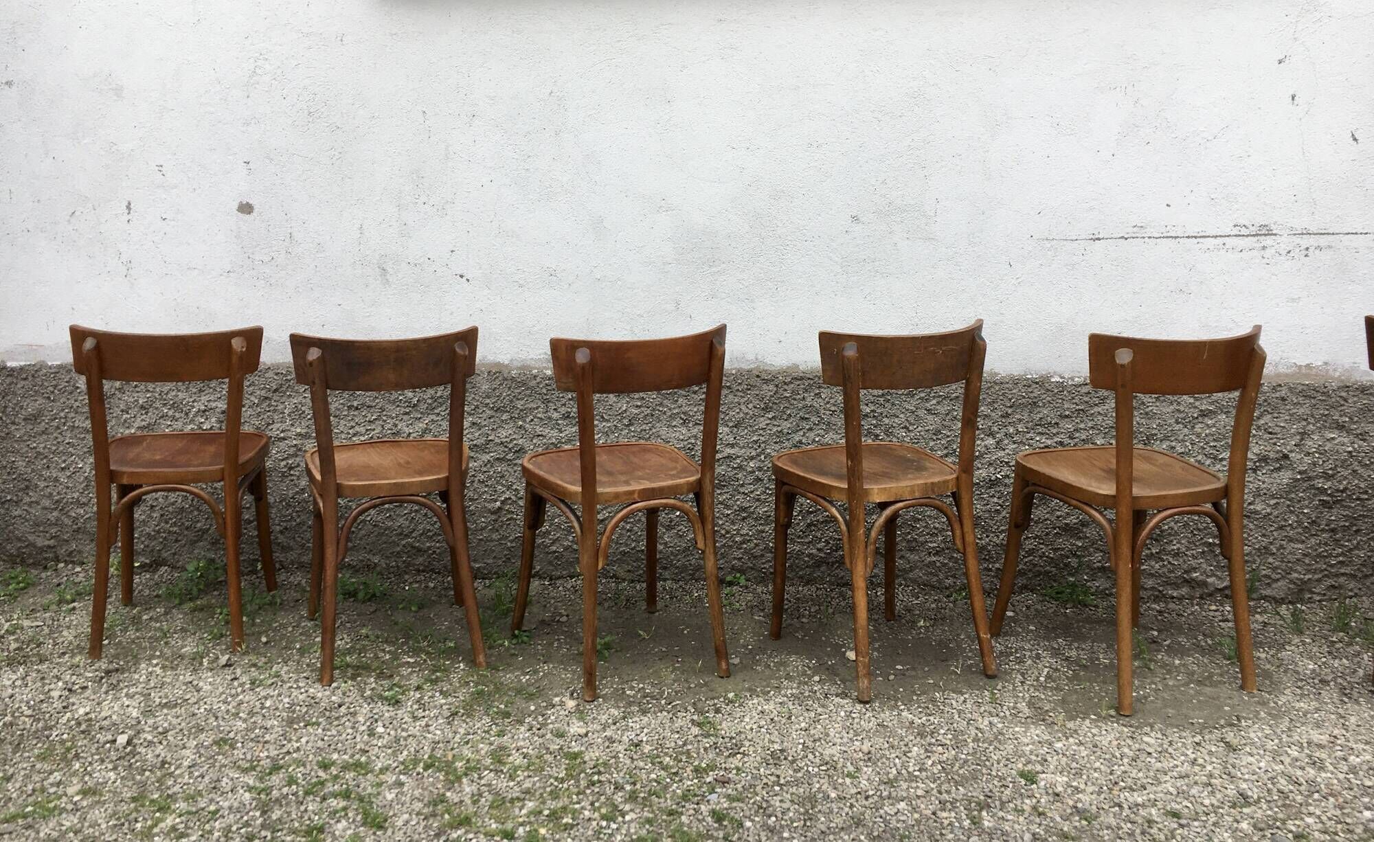 Series of 10 vintage bentwood curved wood bistro chairs