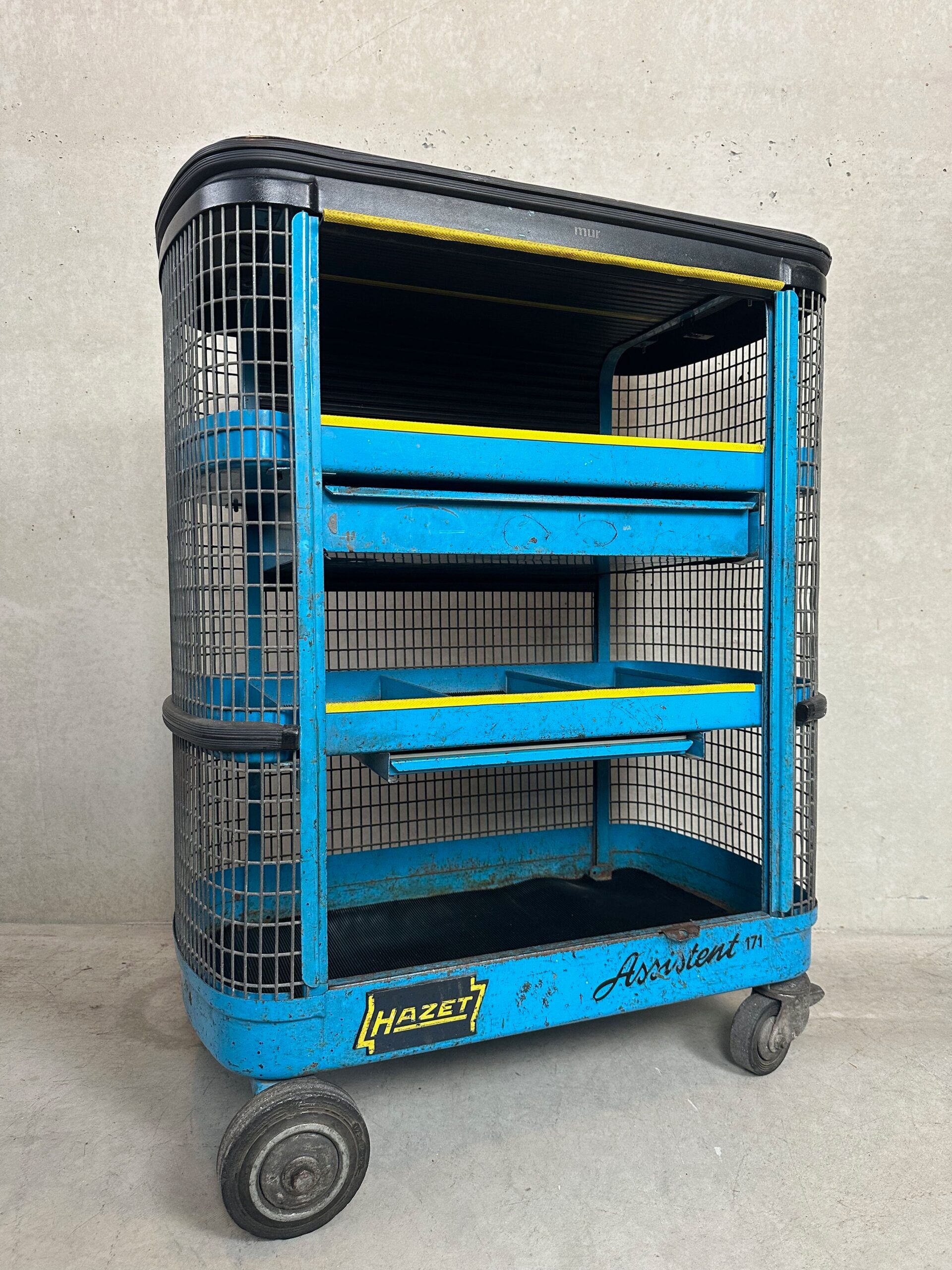 Vintage industrial trolley 'Hazet Assistent' + Rademacher lamp