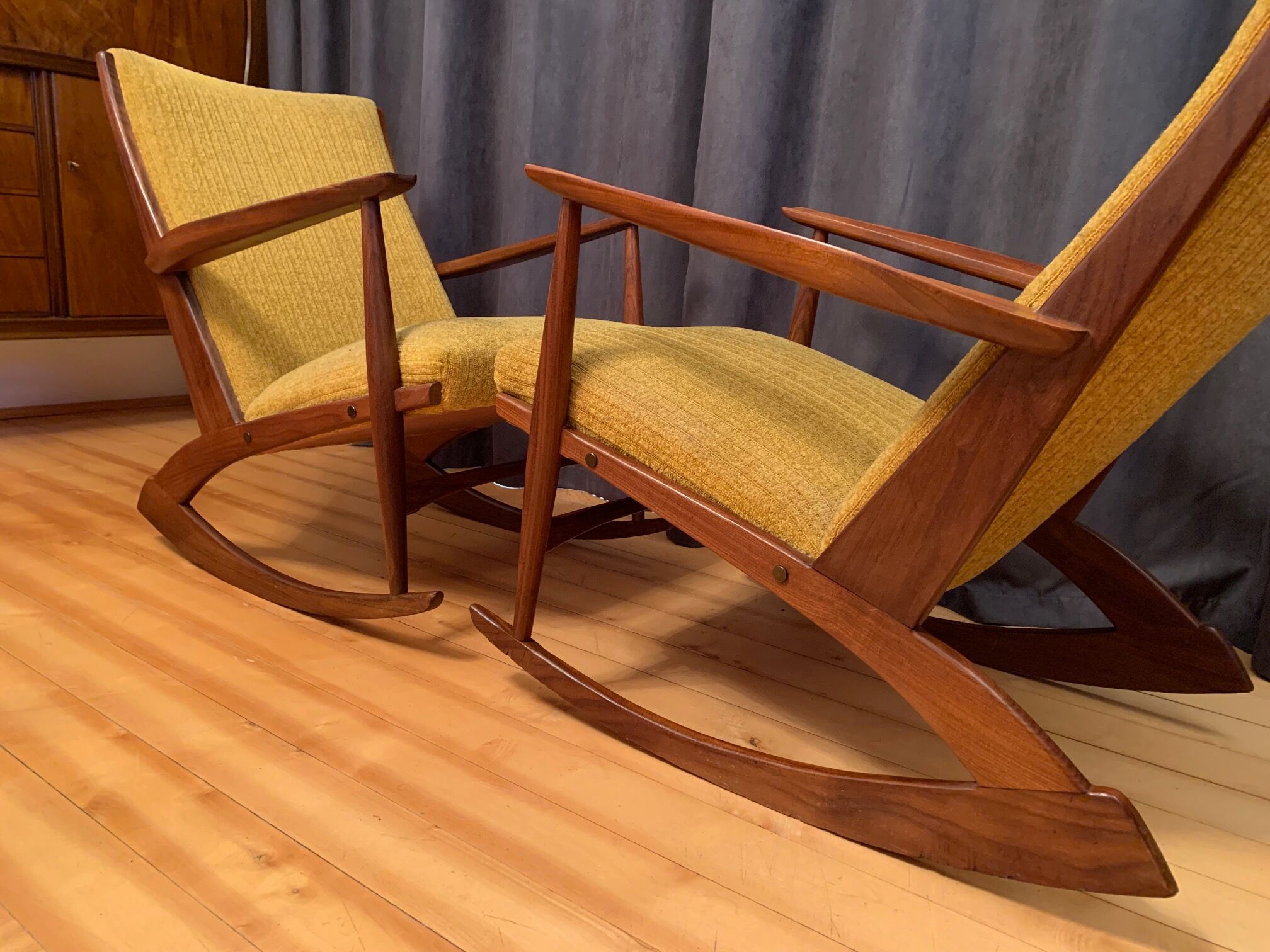 Pair of rocking chairs, designed by Georg Jensen, Kubus Møbler, Denmark, 1950s