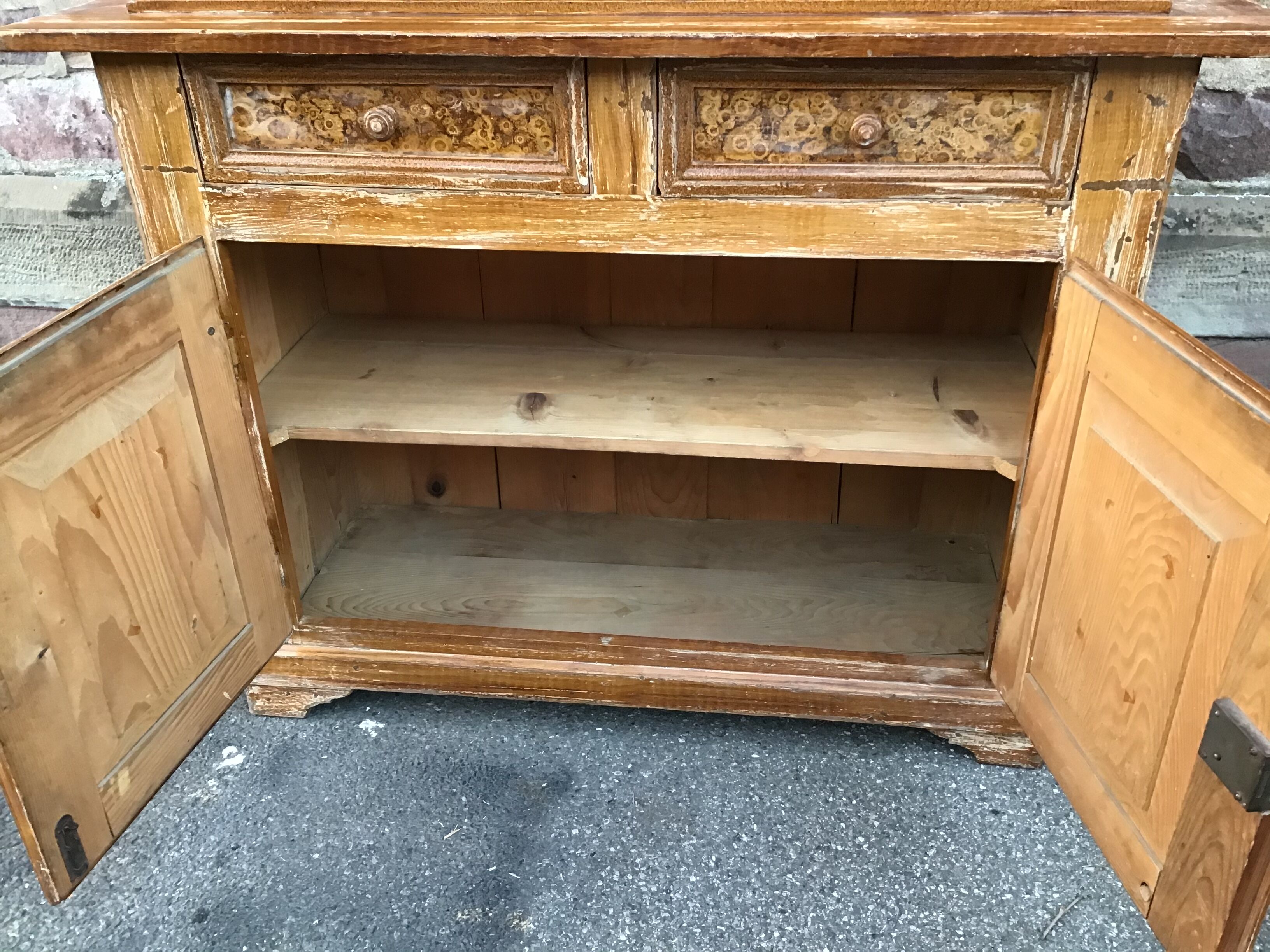 Buffet 2 corps sapin Alsace cottage 1920