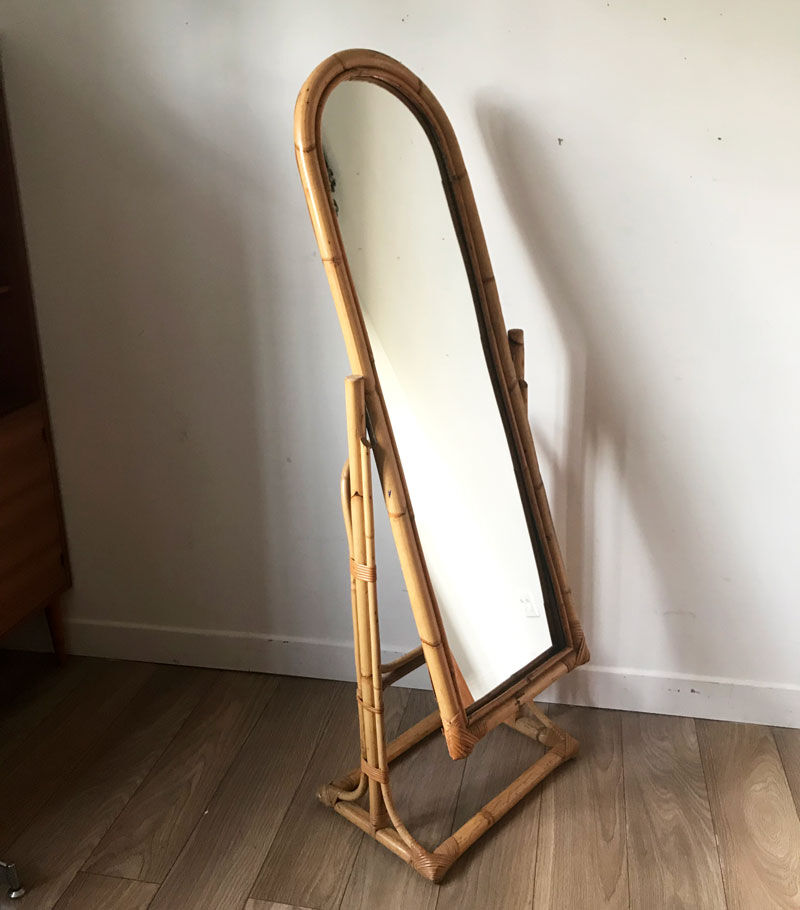 Bamboo psyche mirror
