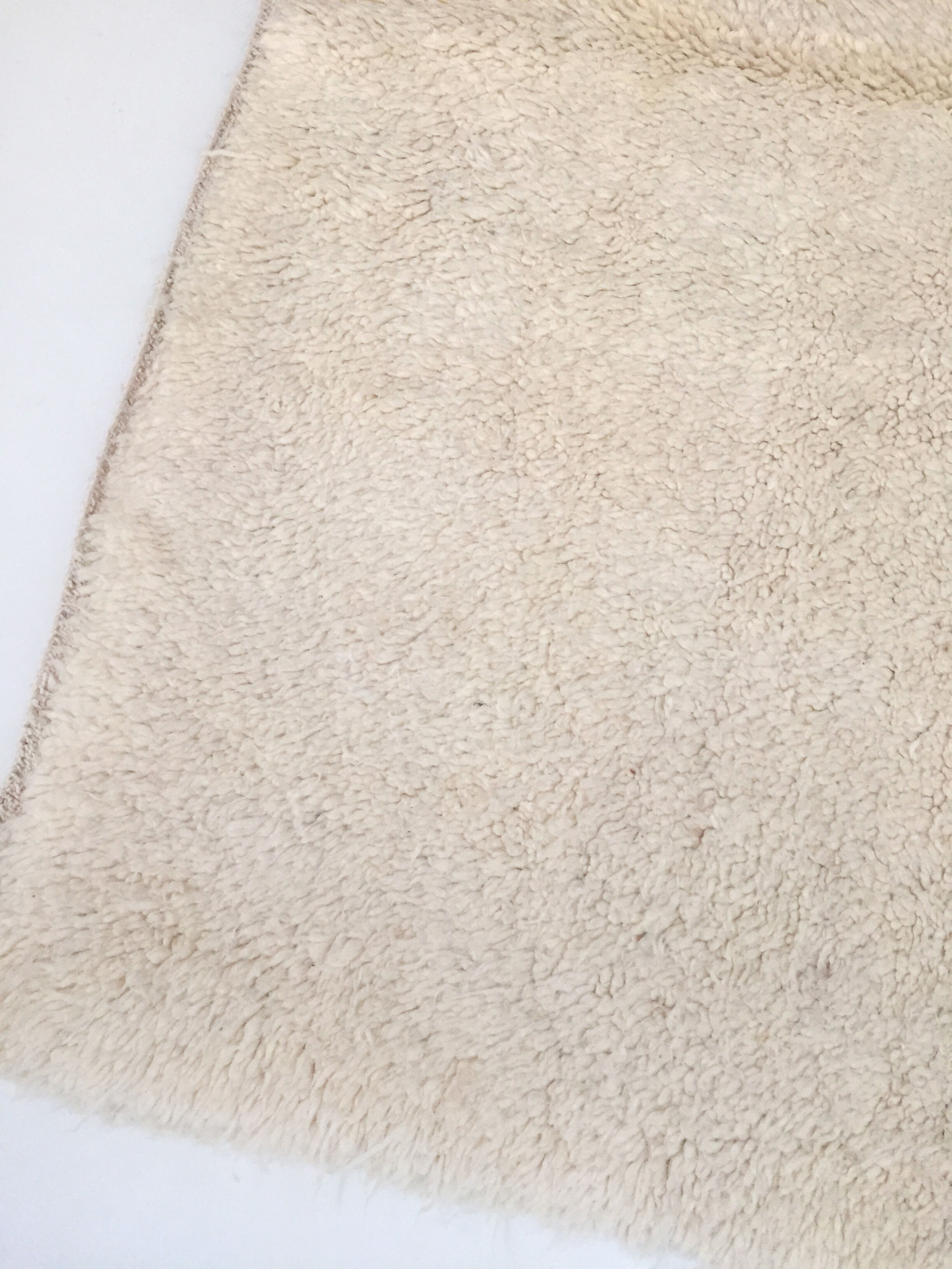 Moroccan Berber carpet Beni Ouarain ecru uni 243x184cm