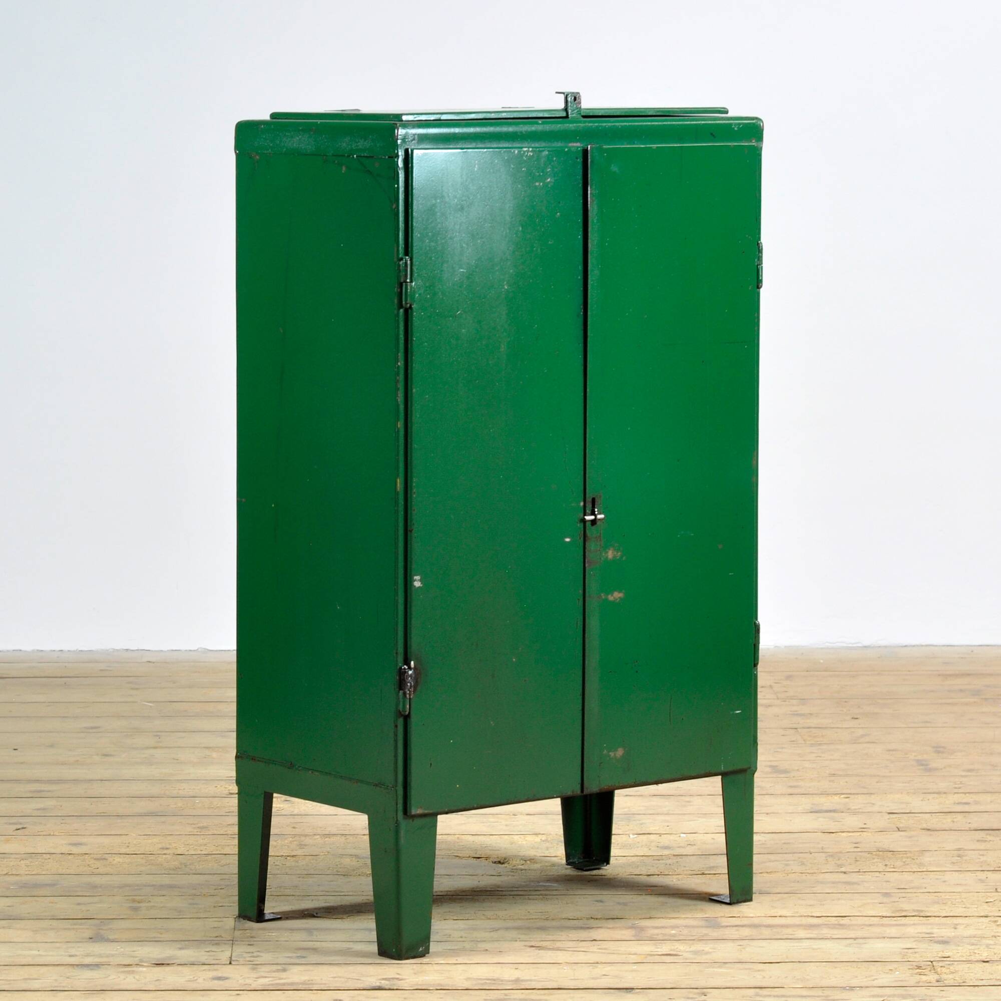 Armoire industrielle en fer, années 1970
