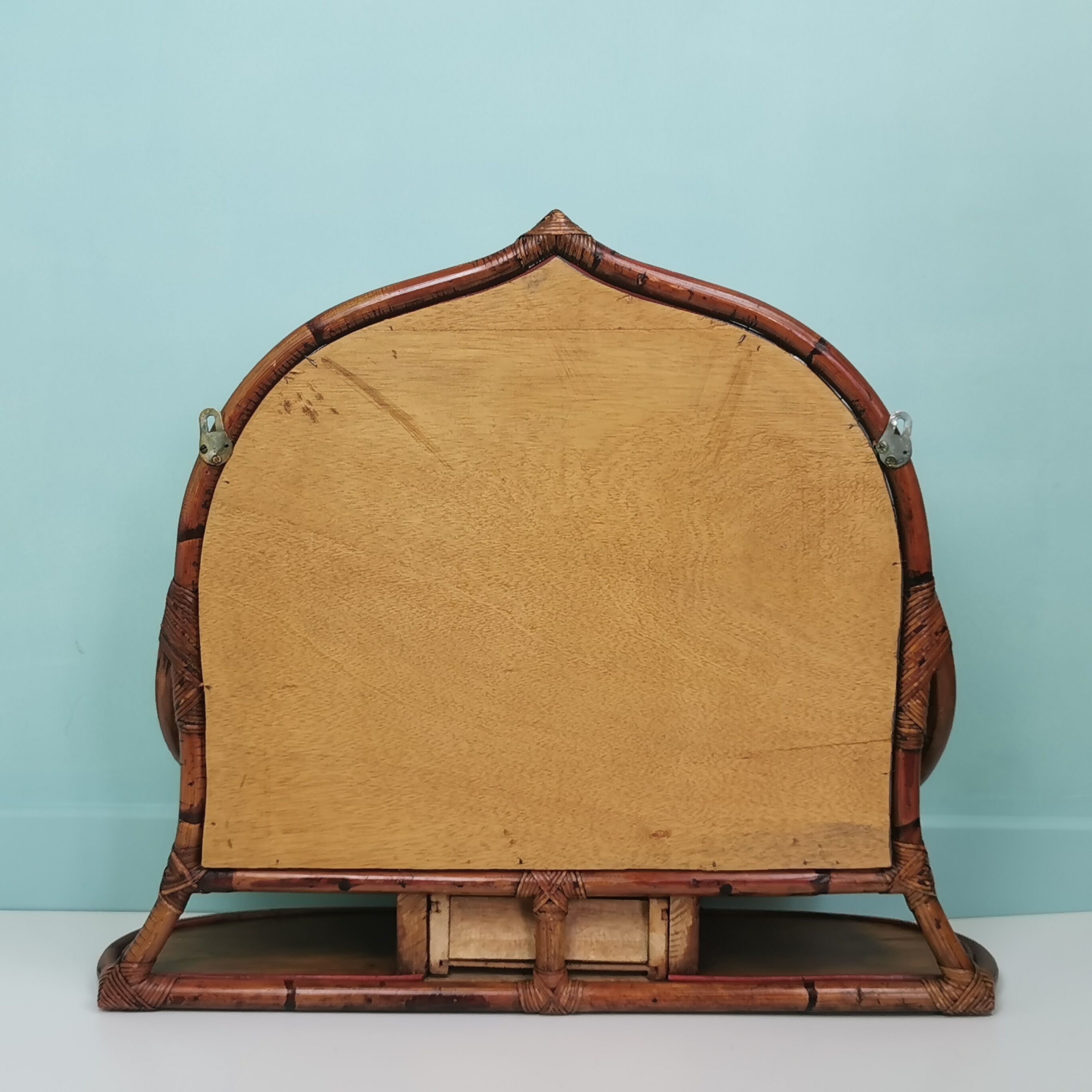 1930s hairdresser mirror