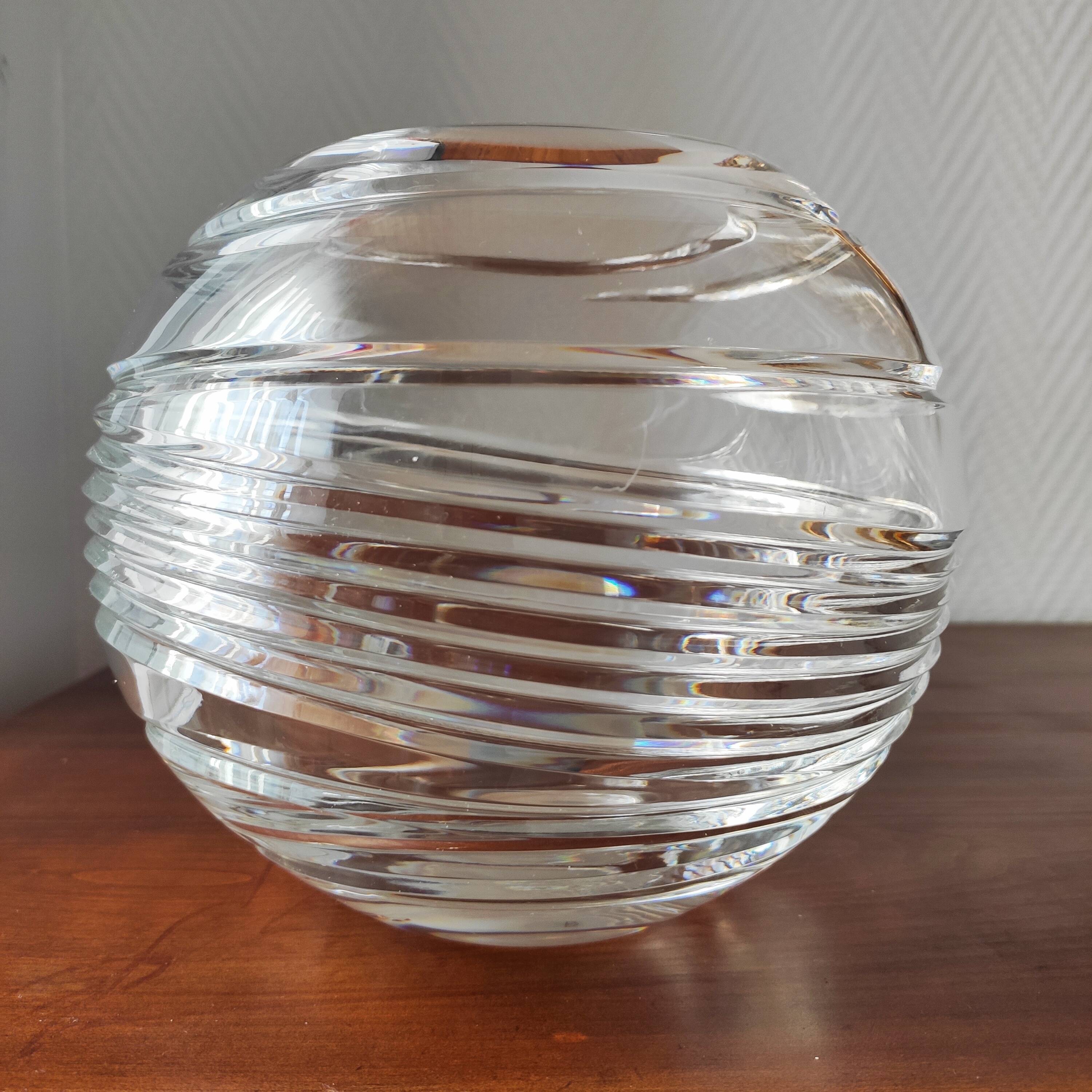 Round crystal vase