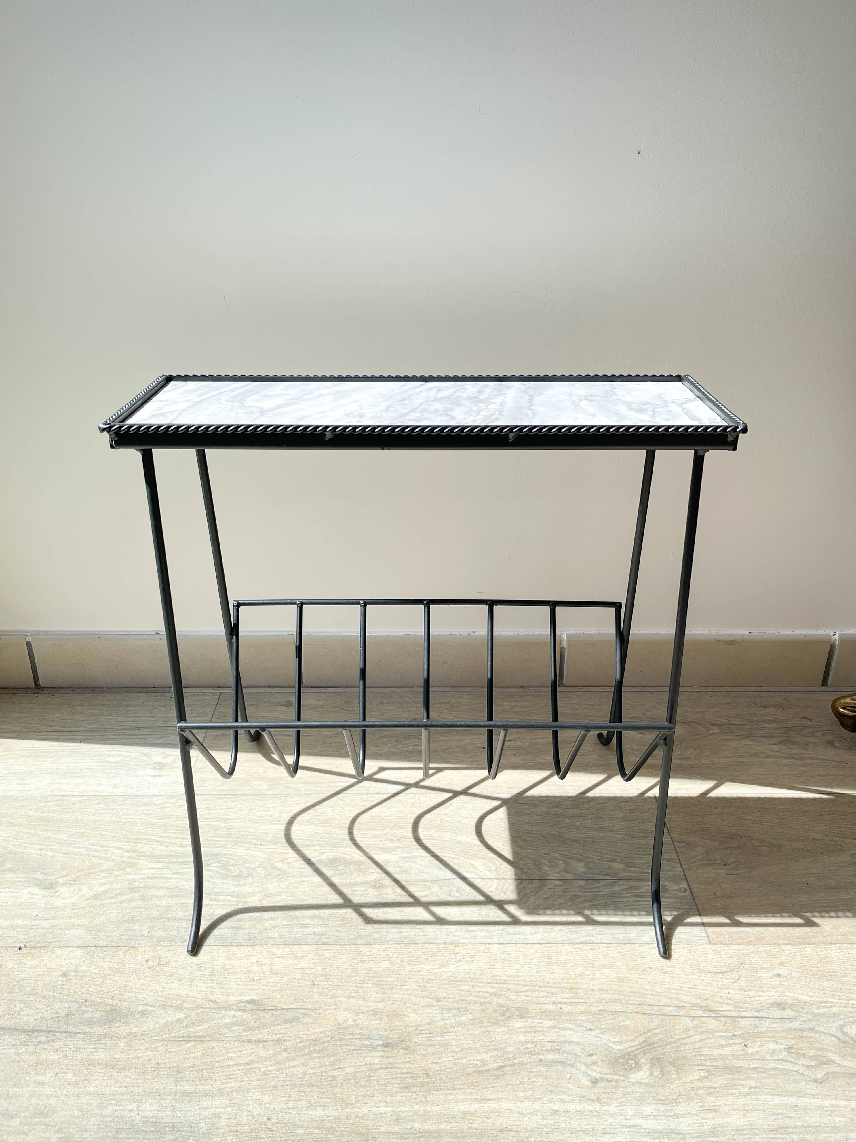 Table d'appoint range vinyles vintage métal marbre