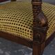 Paire de fauteuils en noyer de style restauration