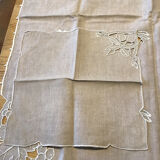 Tablecloth and 10 towels