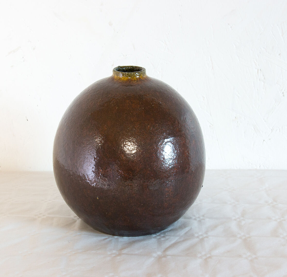 Accolay potter's ball vase