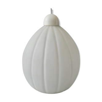 Suspension forme corolle en opaline blanche