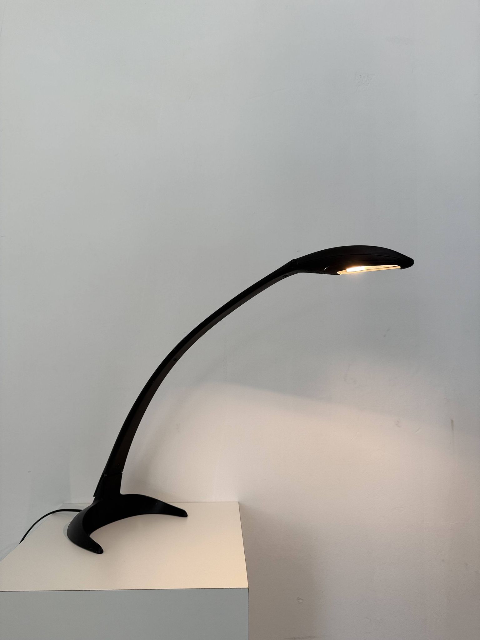Post modern minimalist Unilux table lamp 1980s France