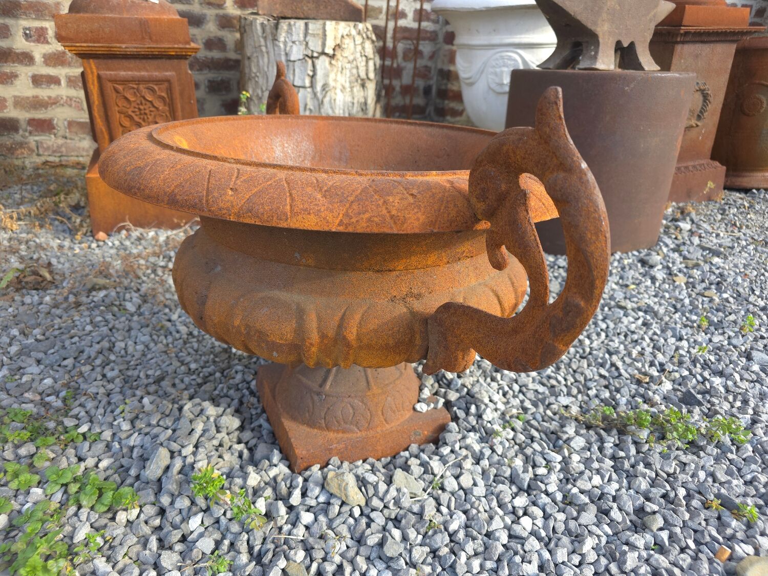 Medici vase with cast iron ears