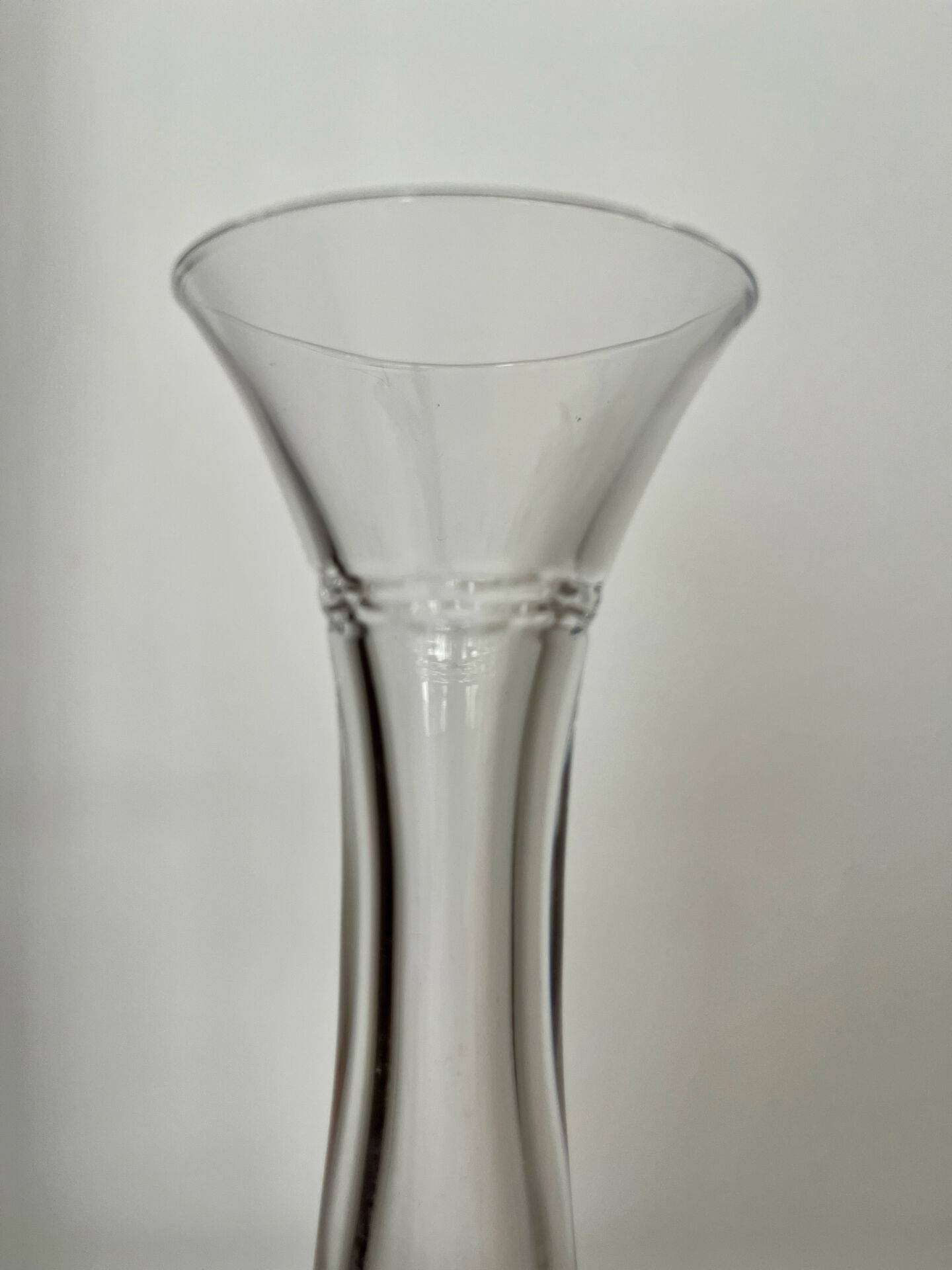 Cut crystal soliflore signed by Cristallerie Royale de Champagne.