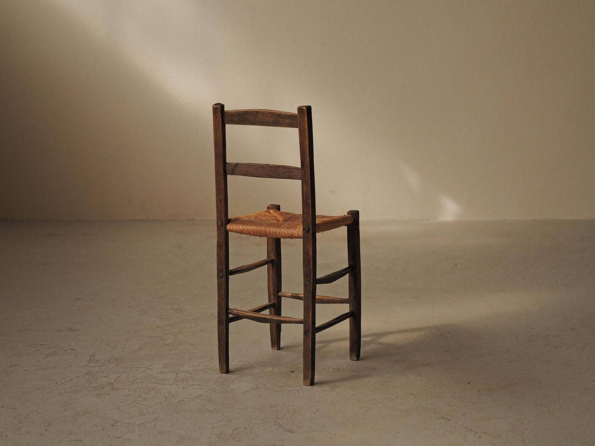 Peasant chair in wood and straw, Folk Art, around 1900
