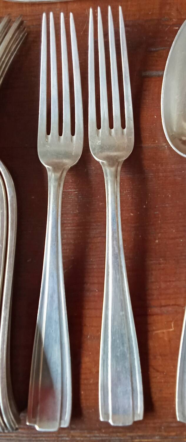 Antique 30-piece cutlery set from Boulenger Goldsmiths