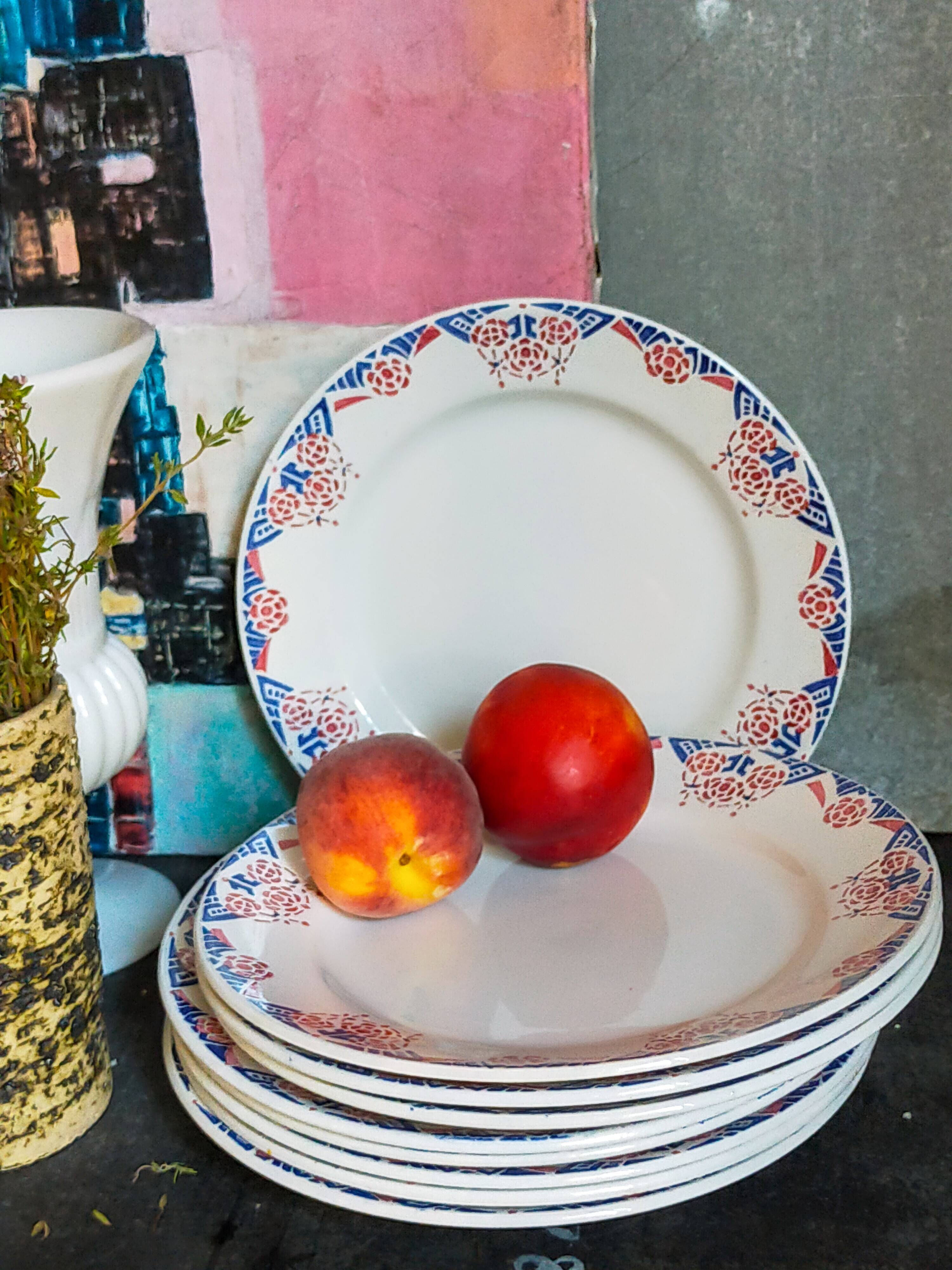 Nine Sarreguemines earthenware dessert plates, Brunoy service, 1940s