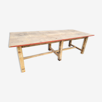 Large table of trade, factory, fir, draper table