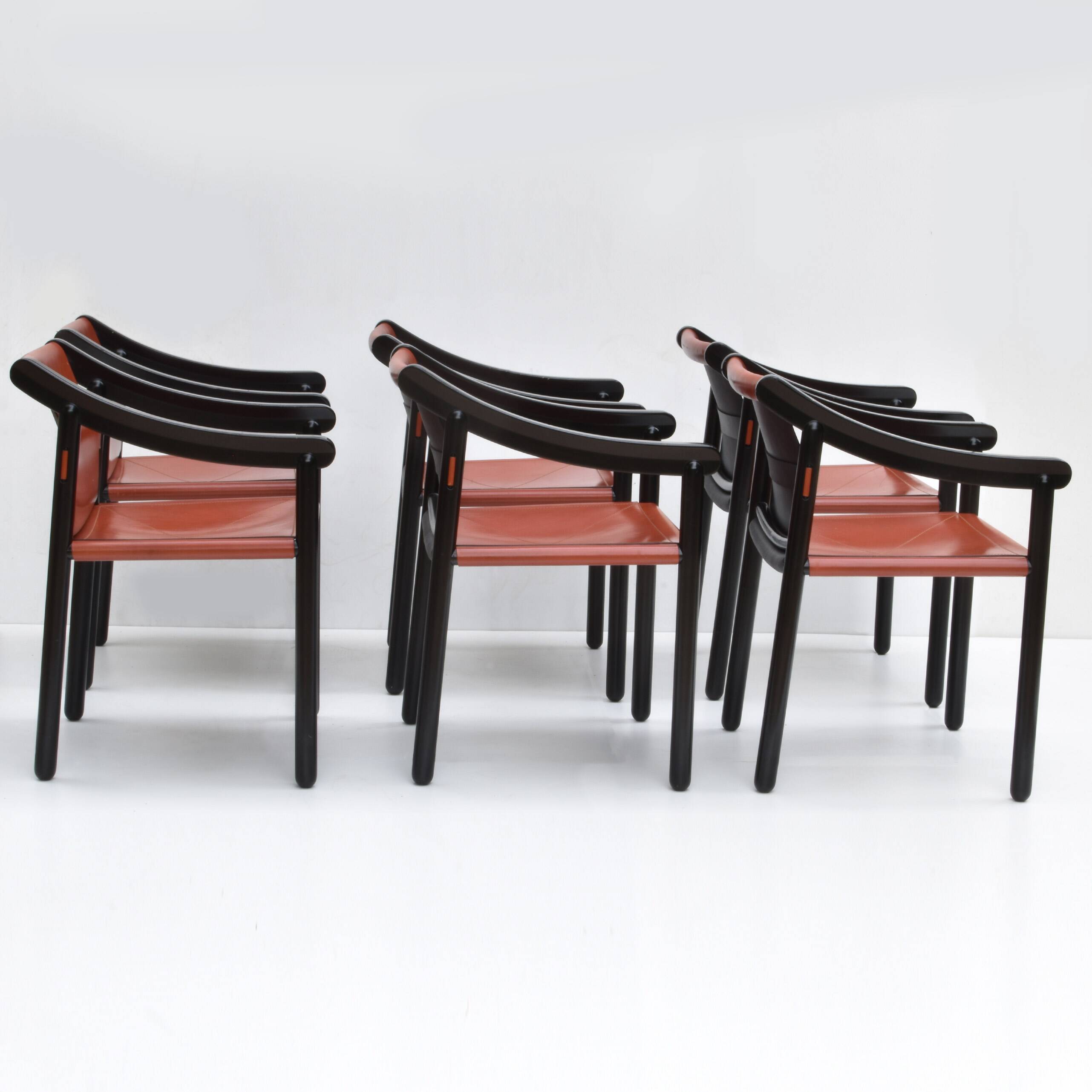Set of 6 model 905 chairs by Vico Magistretti