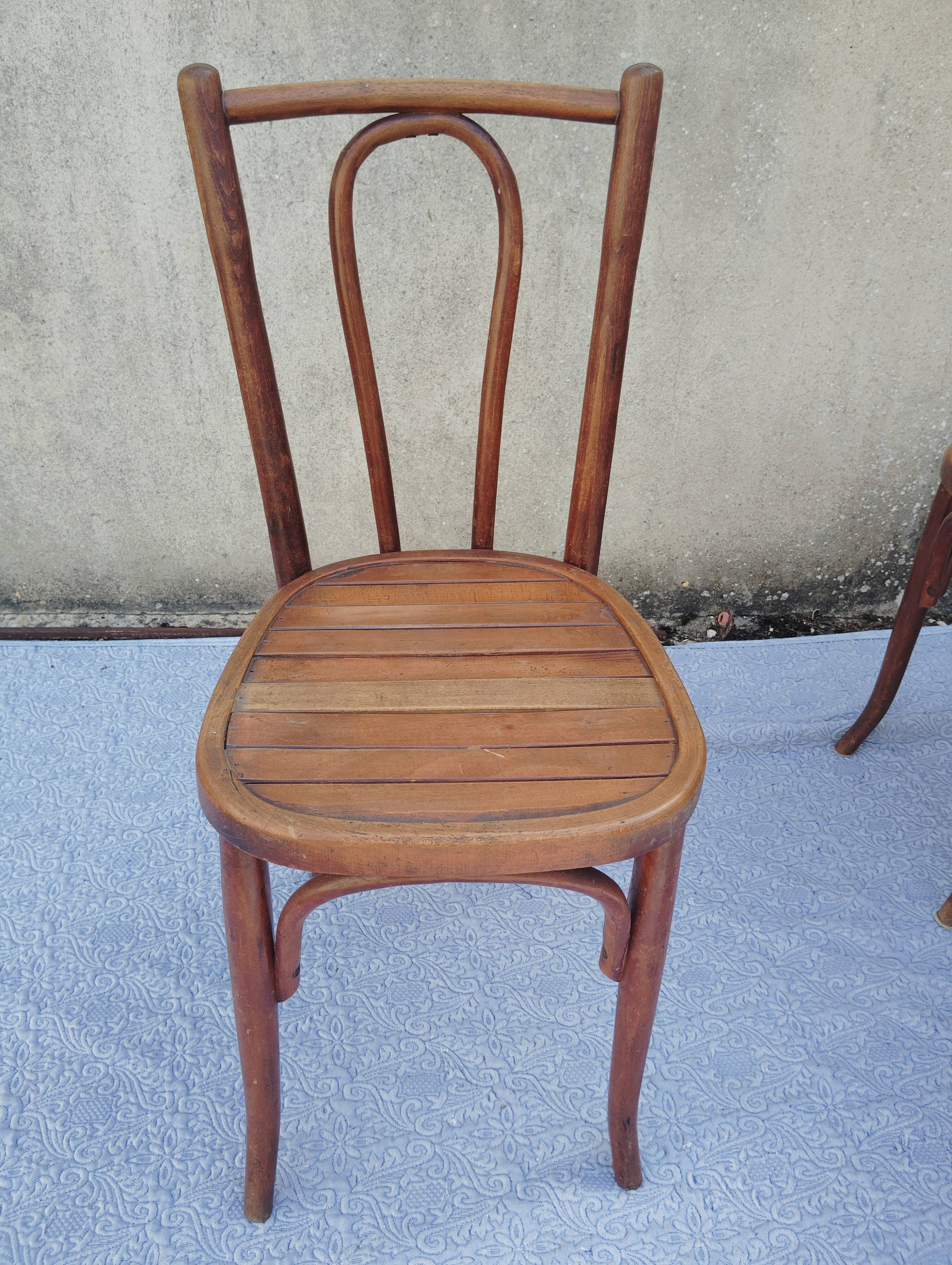 Set of 5 Luterma bistro chairs.