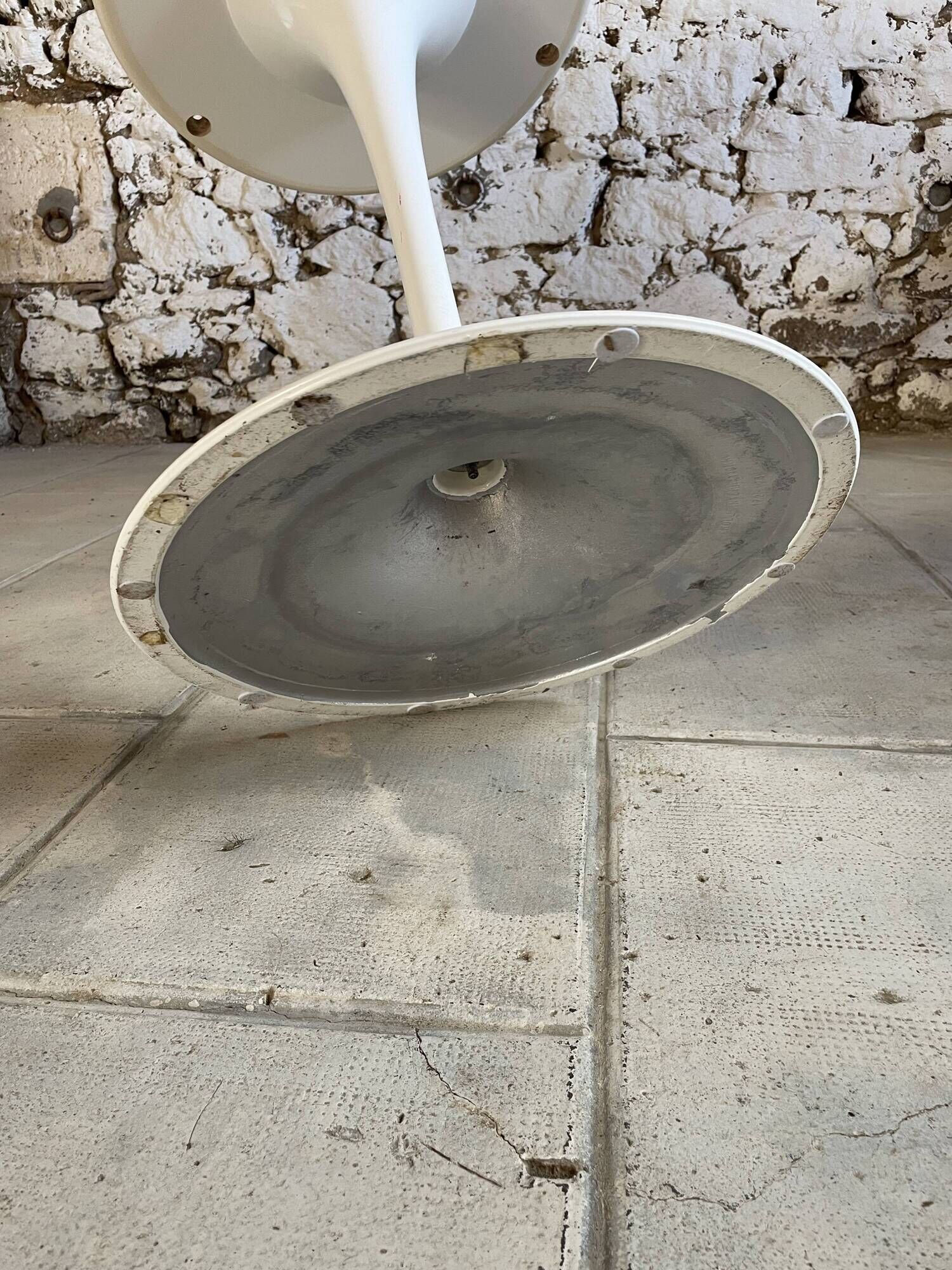 Marble tulip table by Eero Saarinen for Knoll International, 1970