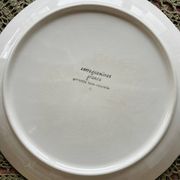 Set of 6 beige earthenware dinner plates, circa 1970, Sarreguemines, France.