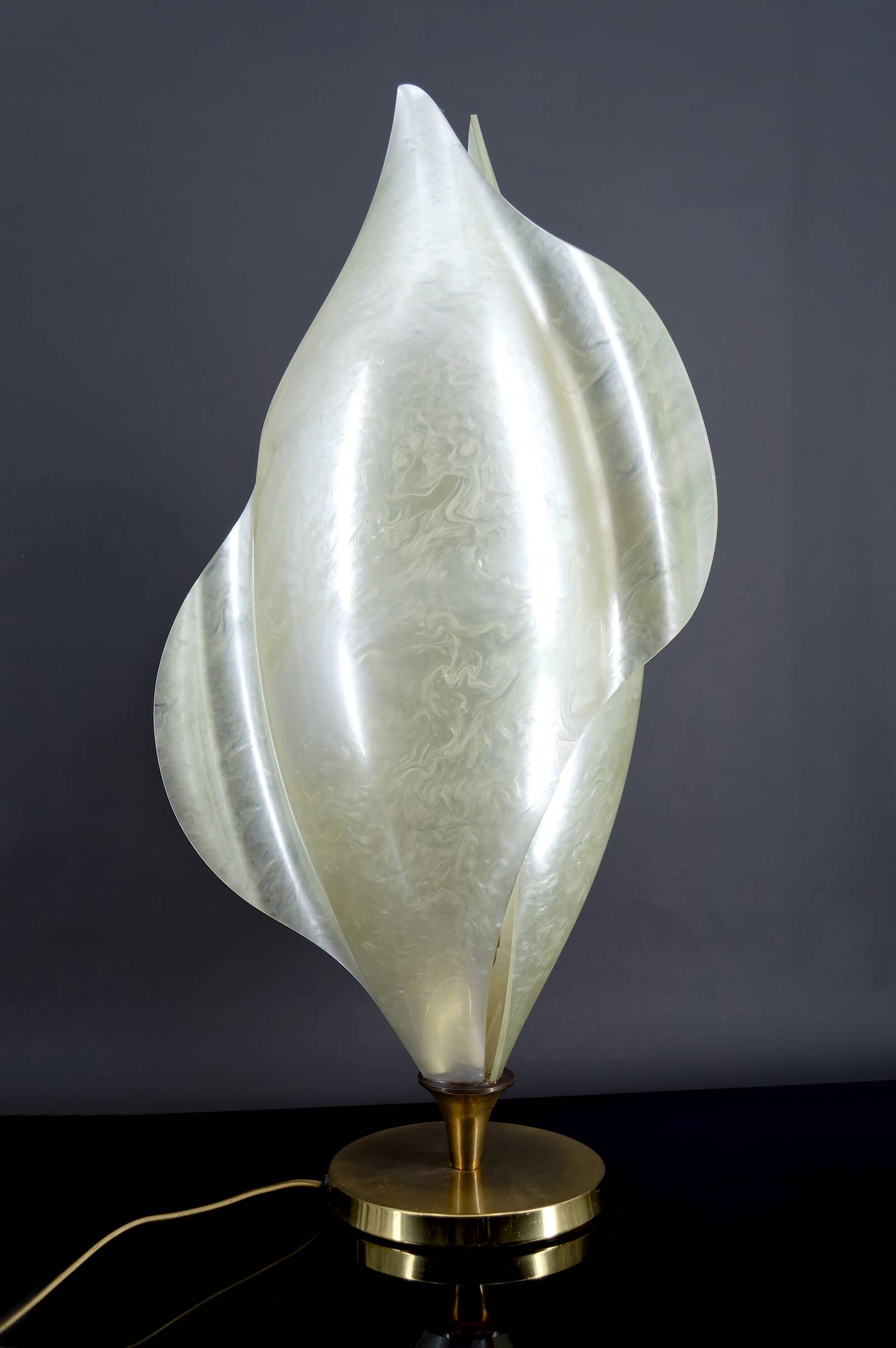 Important designer living room lamp, by Maison Rougier, Circa 1970-1980