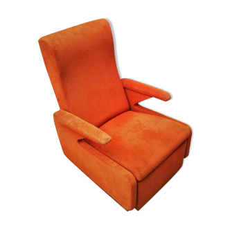 Erton armchair