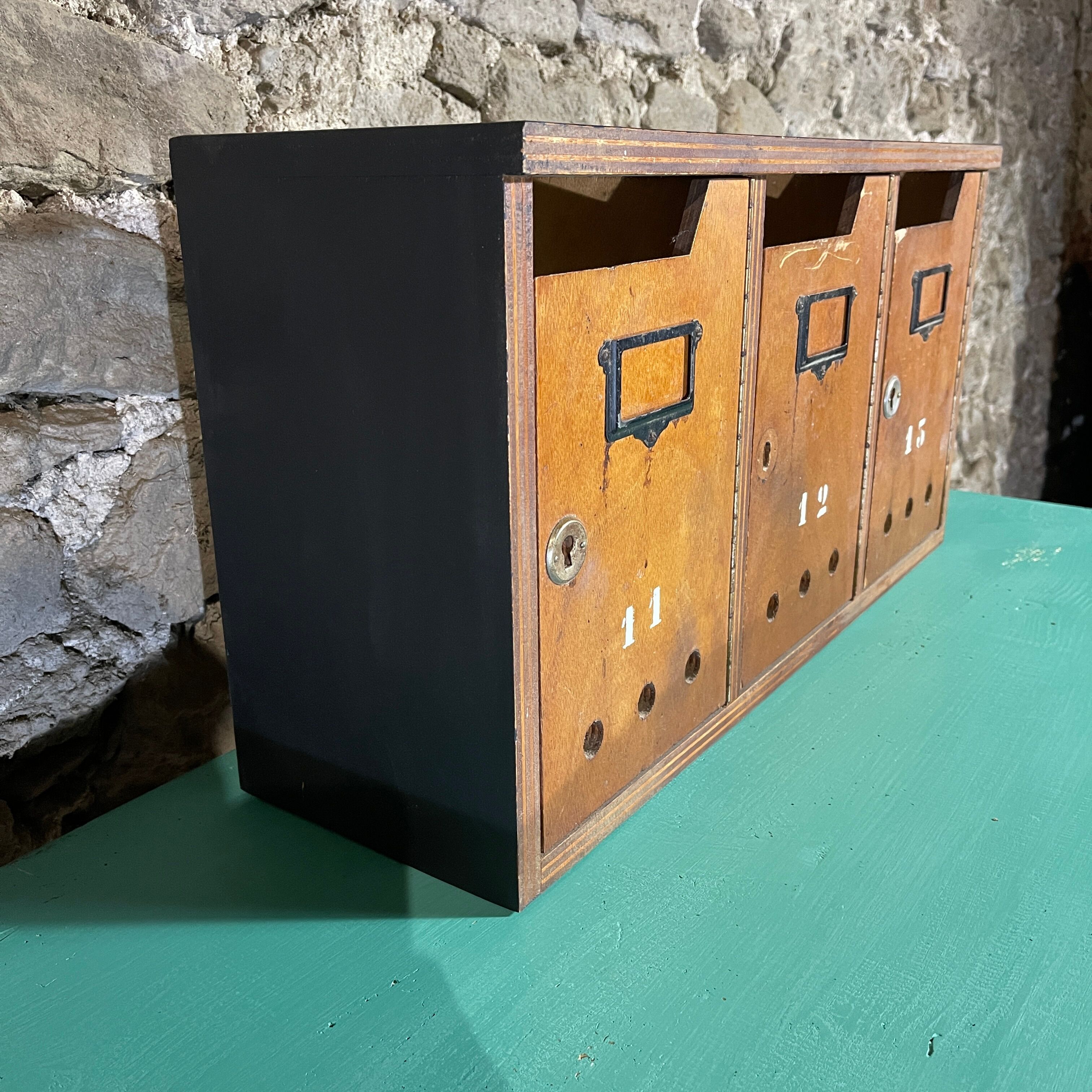 Block of 3 mailboxes from the 70s/80s