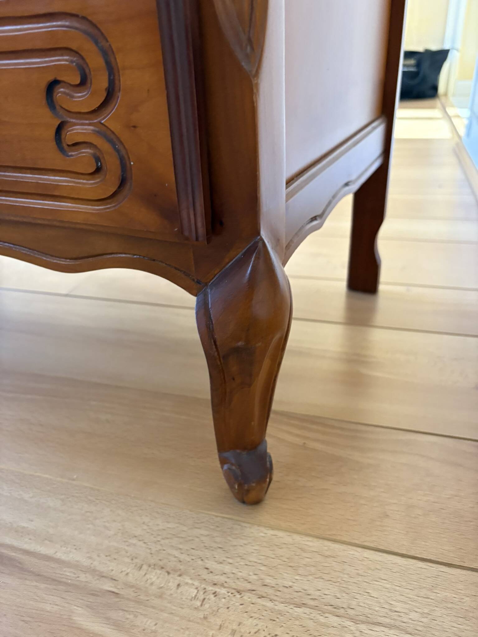 Vintage solid wood chest of drawers, Louis XV style