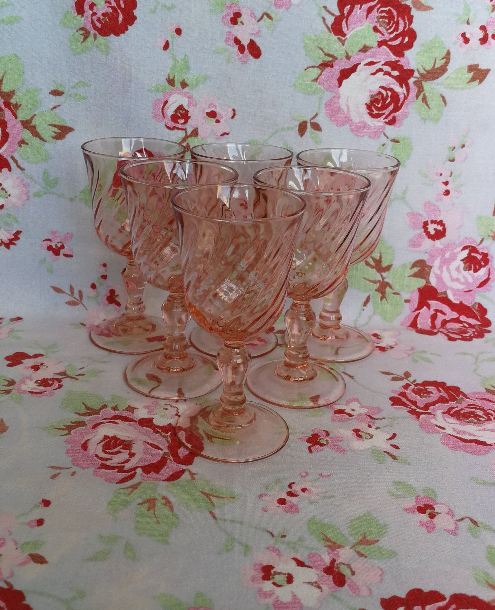 6 pink glasses with Arcoroc Rosaline Liqueur