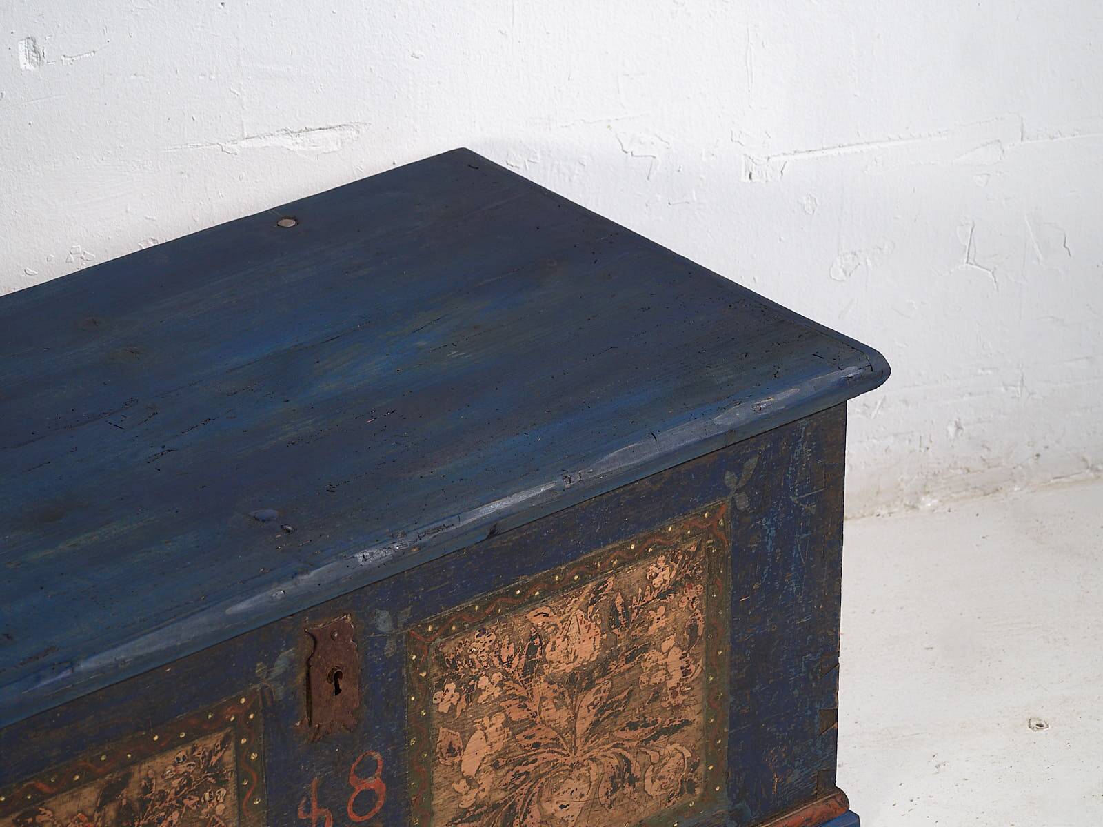Antique navy blue bridal trunk (1855)