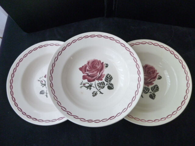 Set de 3 assiettes creuses Badonviller modèle Germaine