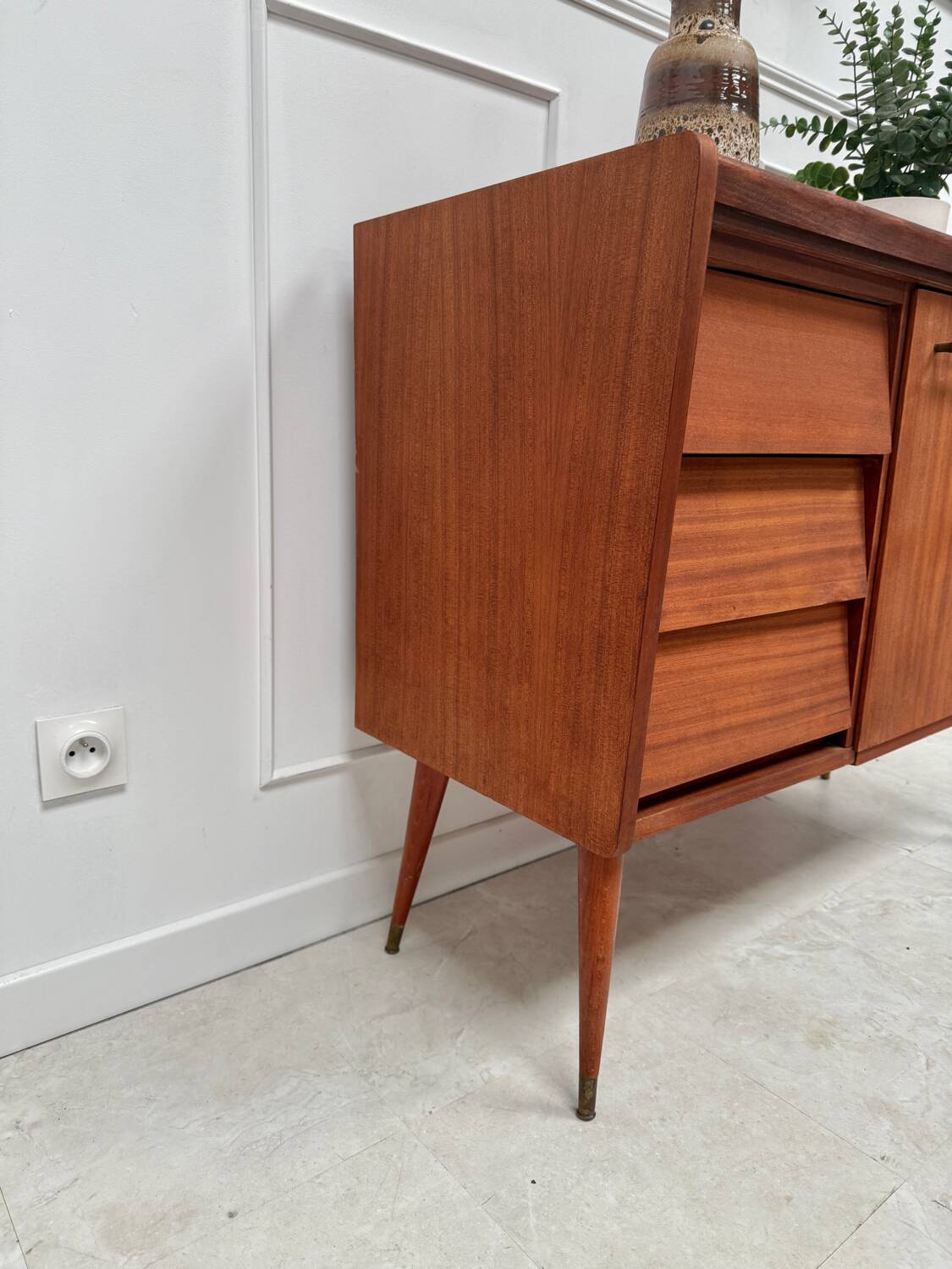 Buffet vintage pieds compas