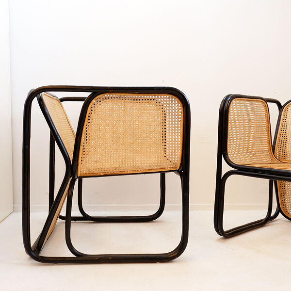 Paire de fauteuils design en bois courbé et osier